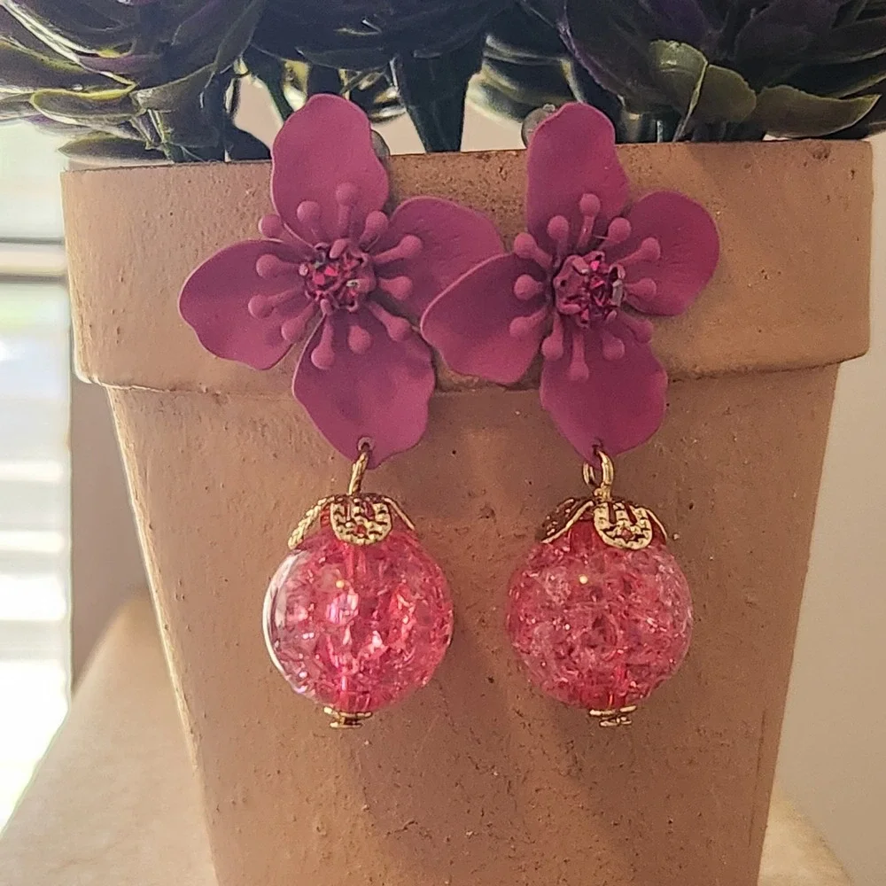 Pink Flower Drop‎ Earrings Matte Floral Rhinestone Crackle Bead Gold Tone Studs